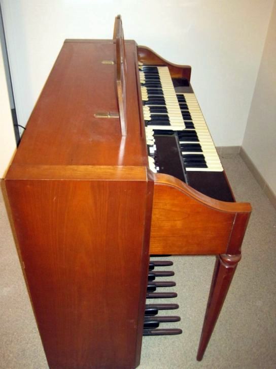 Hammond Orgel Club Holland › M 143